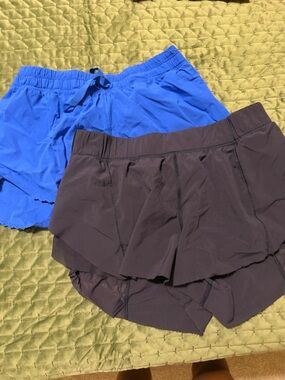 lululemon athletica Women's Athletic Shorts in Black and Blue